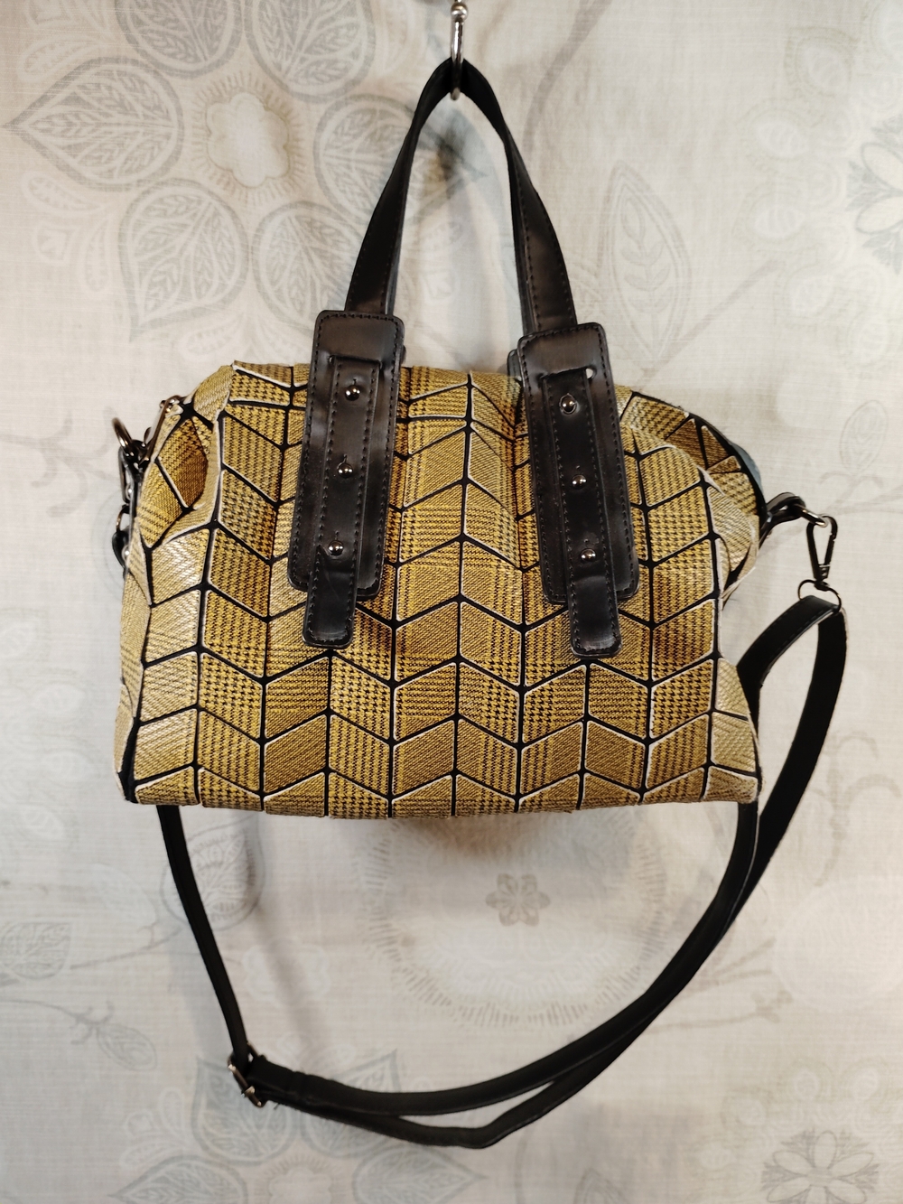 Stylish Tan Geometric Chevron Tile Crossbody Bag/Satchel Handbag with Black Trim